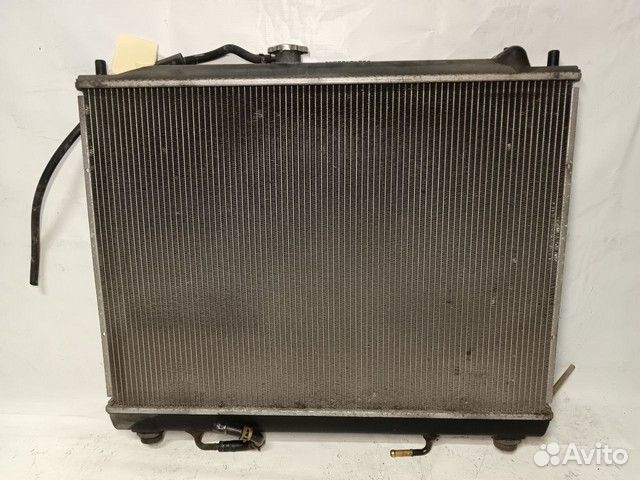 Радиатор охлаждения двигателя Mitsubishi Pajero 3