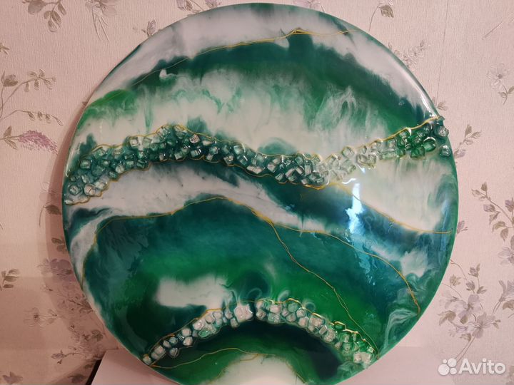 Изумрудная картина из смолы