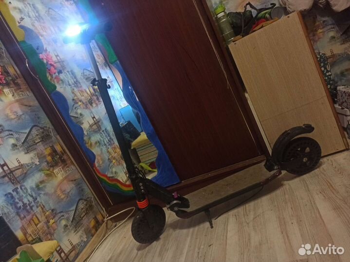 Самокат взрослый электрический бу