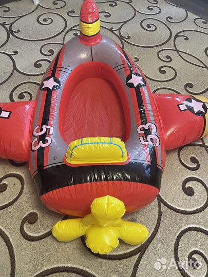 Надувной игровой бассейн