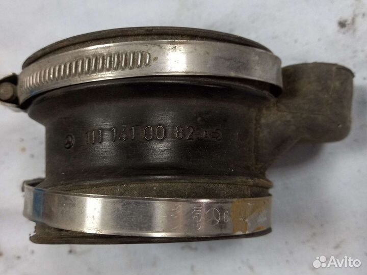 Патрубок дроссельной заслонки Мерседес W202