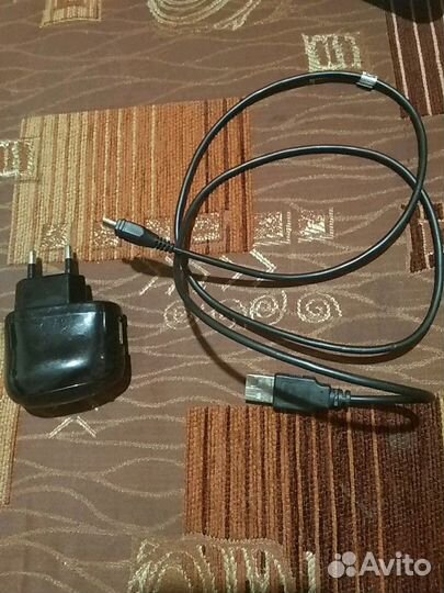 Зарядное устройство + USB