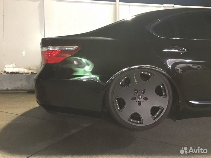 Разноширокие диски Fledermaus R21 5/120