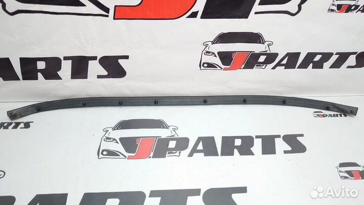 Уплотнитель капота Mitsubishi ASX