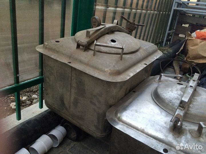 Продам бак из нержавеющей стали