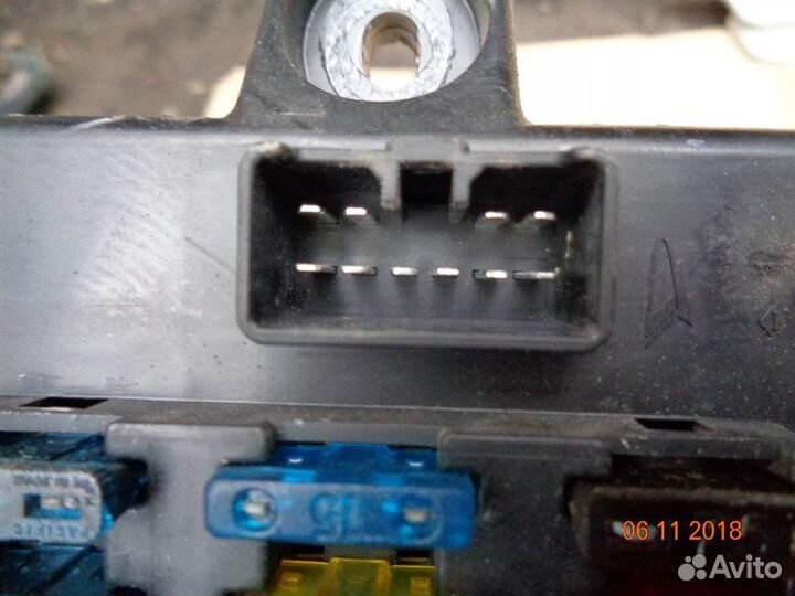 Блок предохранителей Daihatsu Storia хэтчбек 5 дв