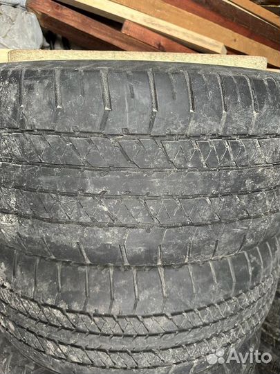 Bridgestone Dueler H/T 275/60 R20