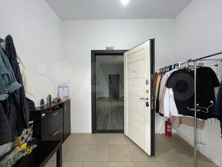 Дом 205,3 м² на участке 9,9 сот.