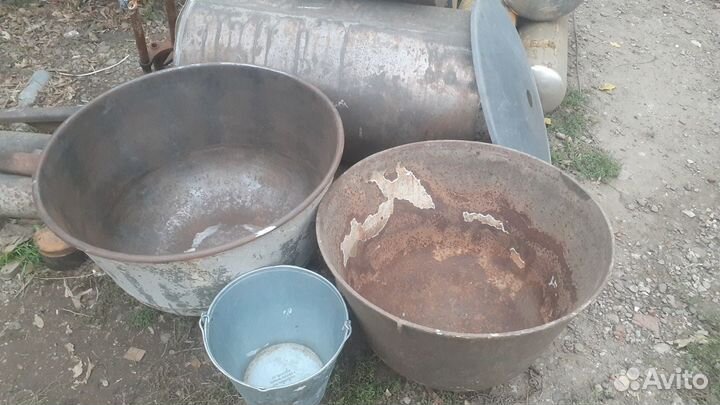 Казан железный (ширина 76см-глубина44см)