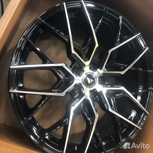 Диски Vorsteiner Design R20 5x112