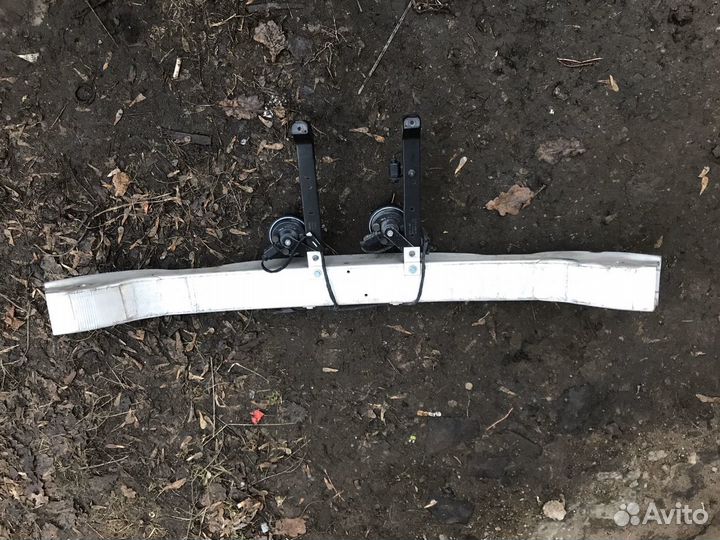 Audi A8 d3 4e усилитель бампера передний