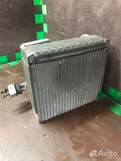 Испаритель кондиционера Mitsubishi Montero Sport