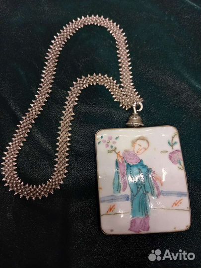 Старинный китайский кулон,серебро фарфор 18 век