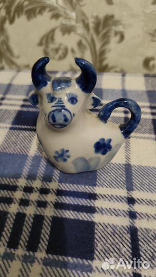 Авторская работа Шеин Статуэтка Корова гжель гжель