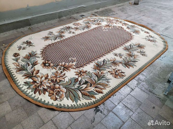 Ковер шерстяной