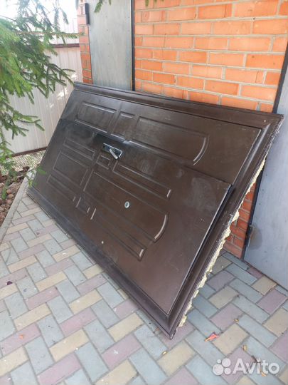 Дверь входная металлическая