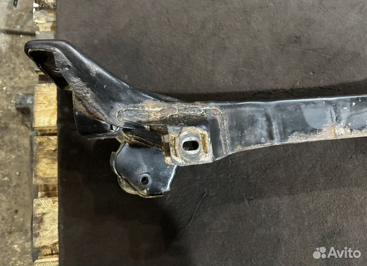 Задняя балка Hyundai Sonata 4 EF Magentis 1