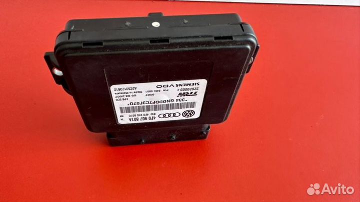 Блок управления стояночным тормозом Audi A4 B8 2.0