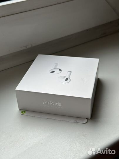 Наушники Air Pods (3-го поколения) MagSafe