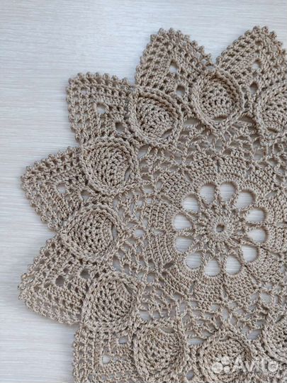 Салфетка интерьерная (частично рельефная)