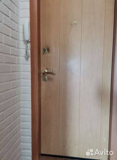 Дверь входная металлическая бу