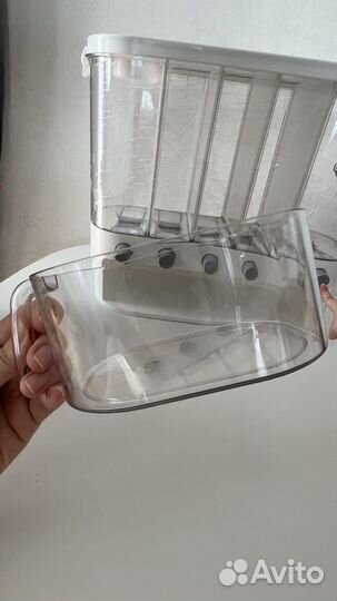 Контейнер для сыпучих продуктов