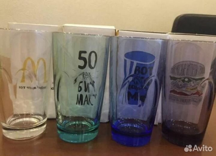 Зелёный стакан из вкусно и точка