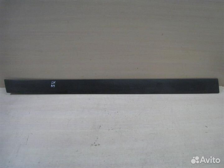 Молдинг двери передней левой Subaru Tribeca WX 20