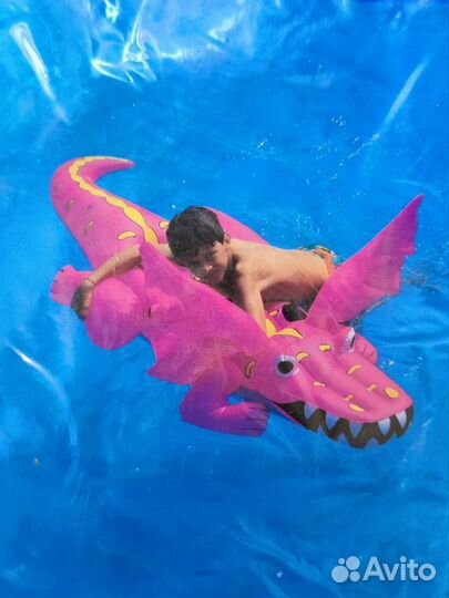 Надувной матрас в бассейн детский