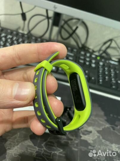 Часы Honor band 4 (новые)