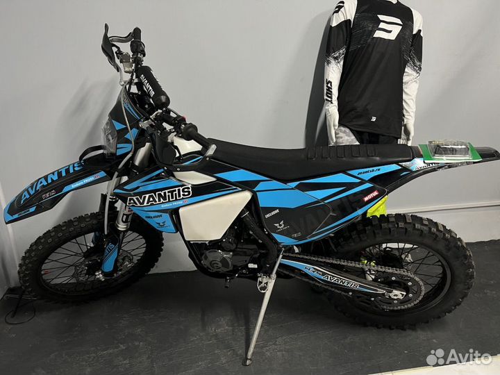 Мотоцикл Avantis Enduro PR300/175FMM EFI ARS Хускв