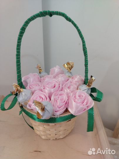 Букет из атласных лент в наличии и на заказ