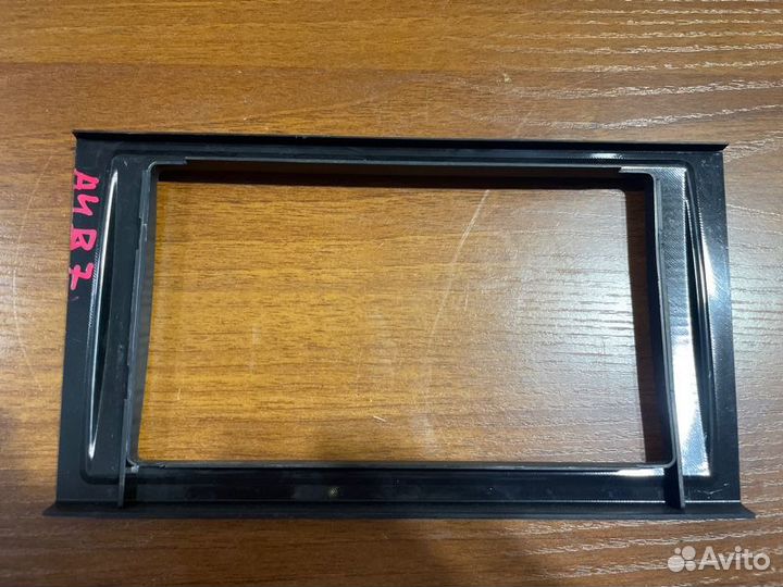 Рамка магнитолы Audi A4 8ED BWE 2005-2008