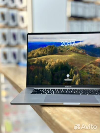 Apple MacBook Pro 16