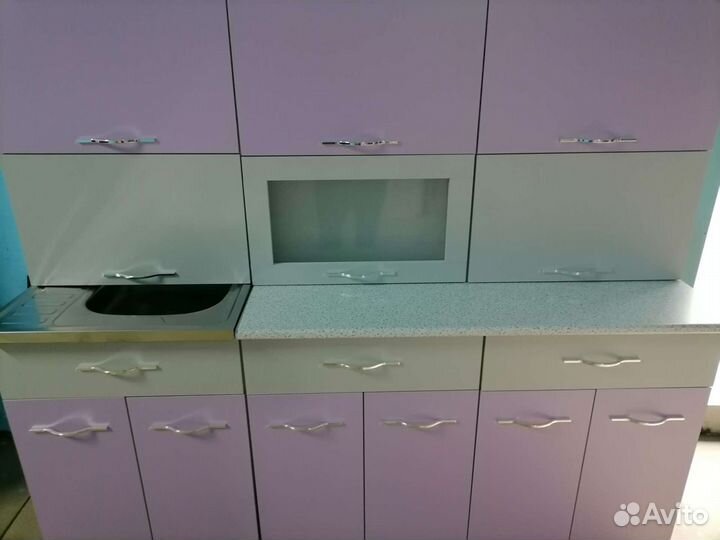 Навая кухня 180