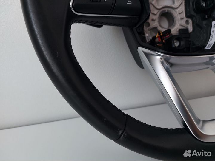 Руль Audi Q7 4M