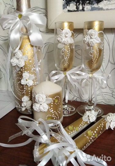 Декор свадебных бутылок и наборов