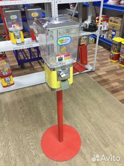 Автомат жвачка / Торговые автоматы механические