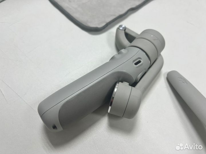 Стабилизатор для смартфона DJI OM5