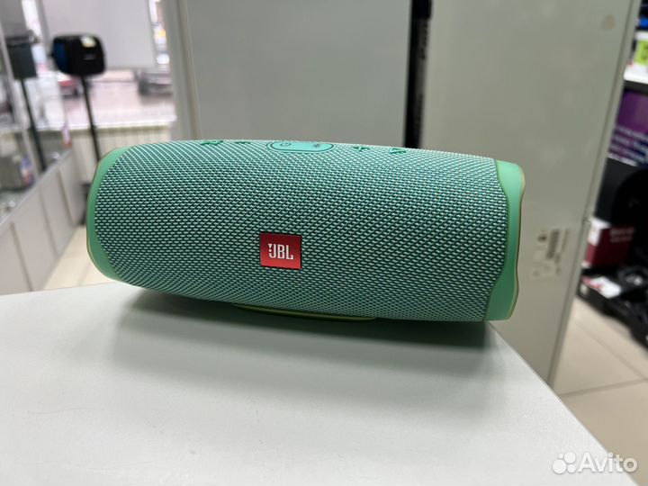 Bluetooth колонка jbl charge 4