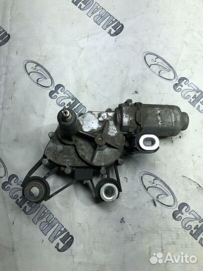 Моторчик заднего стеклоочистителя Skoda Fabia