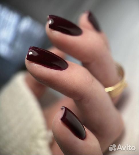 Маникюр и педикюр