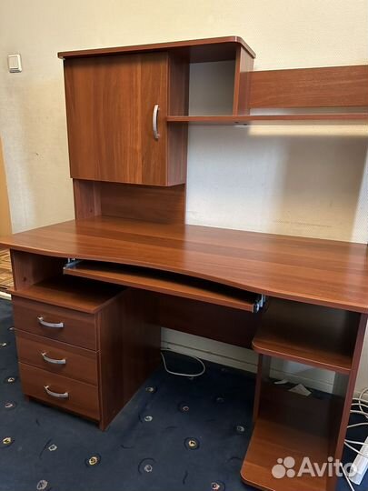 Рабочий стол для школьника