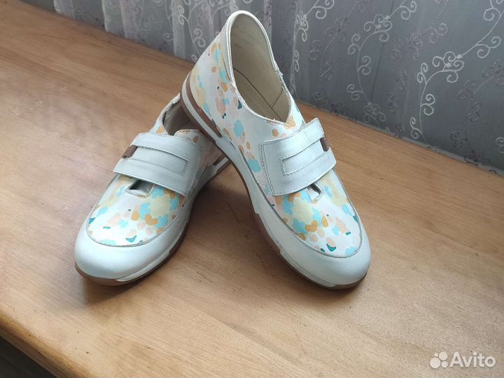 Ортопедические кроссовки детские размер 34