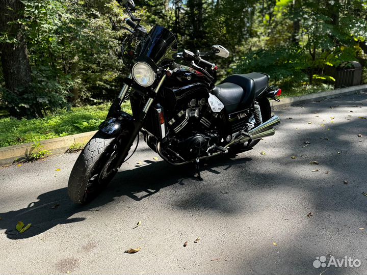 Yamaha V-Max 1200