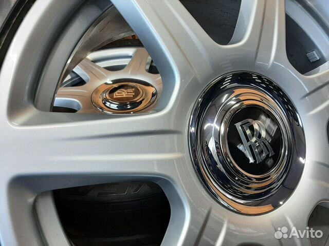 Комплект оригинальных колес Rolls-Royce Cullinan