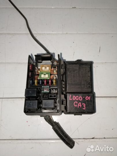 Блок предохранителей honda logo GA3 D13B