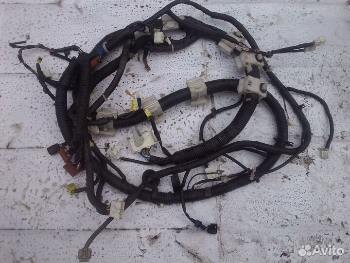 Электропроводка салона правая Nissan Patrol Y62