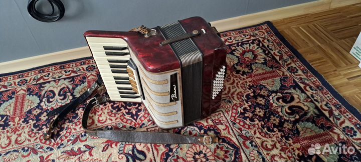 Аккордеон Premier