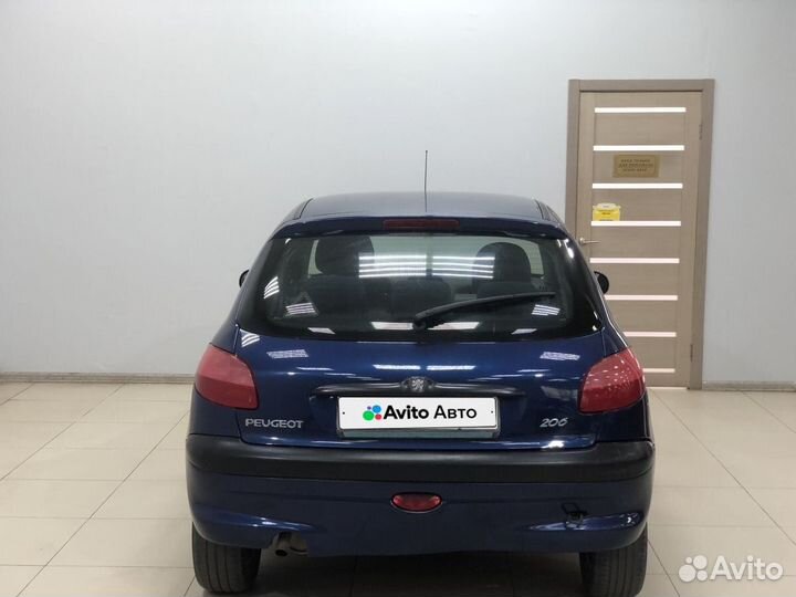 Peugeot 206 1.4 AT, 2001, 221 493 км